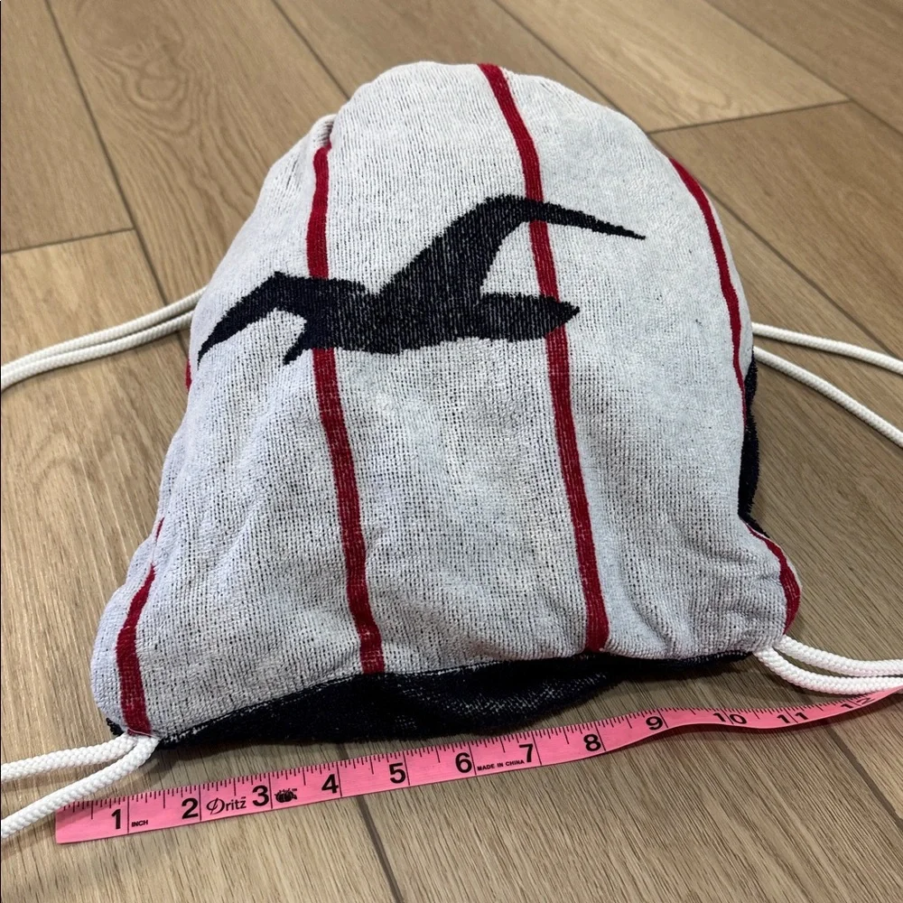Y2K 2-in-1 Hollister Backpack Beach Towel Logo Spellout Retro Stripe Beachy surf
